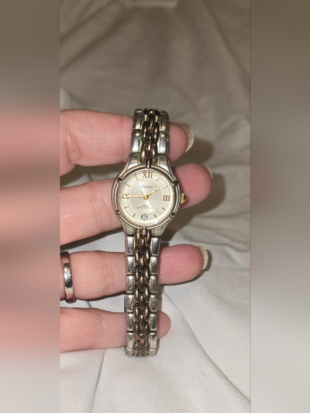 Elegant Two-Tone Women's Watch - Gold and Silver Armatron